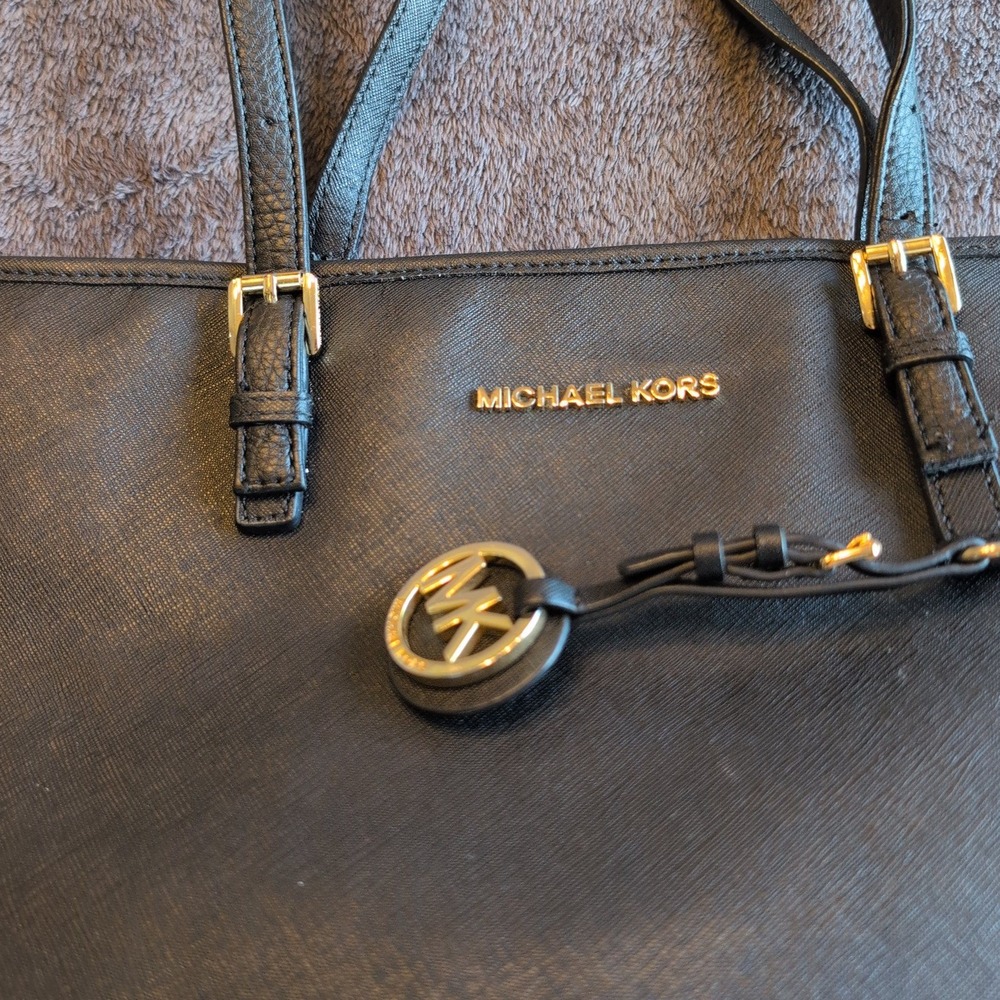 Michael Kors Jet Set Travel Large Tote Black Saffiano Leather 30T5GTVT2L